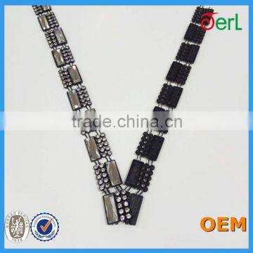 High Quality Single Row Square Shape Fancy Cup Chain Plastic Crystal Rhinestone Trimming photo-4