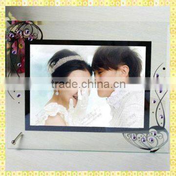 Handcrafted Wedding Gifts Glass Photo Frame For Married Keepsake