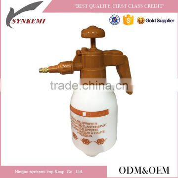 2L Plastic air pressure sprayer bottle