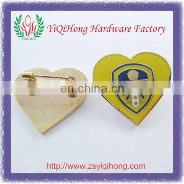 heart shape metal lapel pin badge/custom enamel metal lapel pin