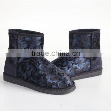 Ladies microsuede with print slipper boot