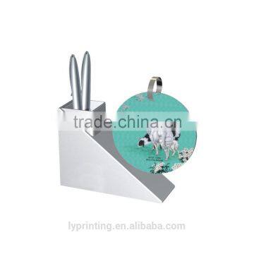 Custom Plastic Desk Calendar Printing photo-2