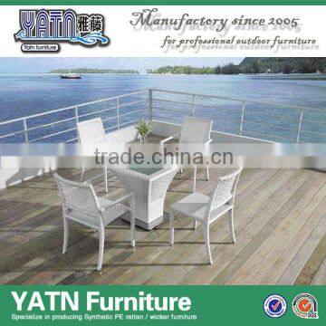 2014 wicker outdoor furniture cheap plastic chairs and table