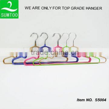 Benefits pvc coating hanger for drying clothes