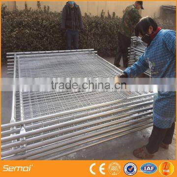 Portable galvanized Australia New Zealand temporary fence with plastic concrete feet