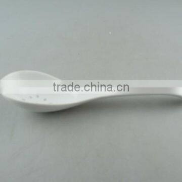 Stocklot white ceramic spoon for soup/dinner use