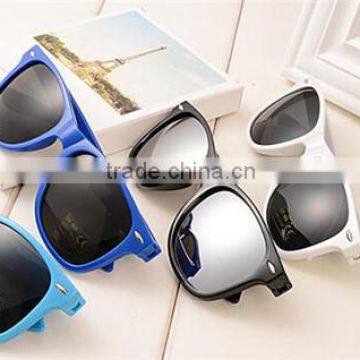 Cheap Classic Promotional Wholesale China Sungalsses photo-6