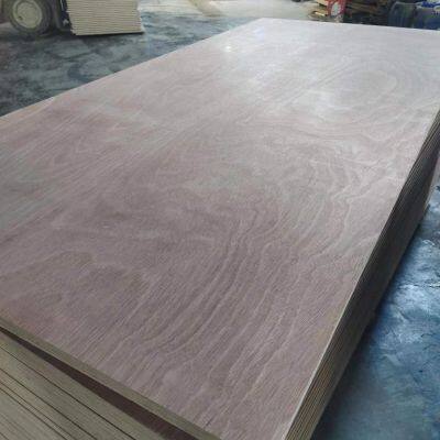 China Manufacturer Wholesale 28mm WBP Plywood/ 28mm Hardwood Plywood for Container Flooring for Sale