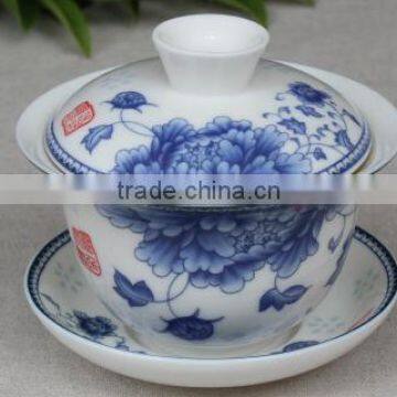 Chinese porcelain tea bowl with fitted cover SJ-99