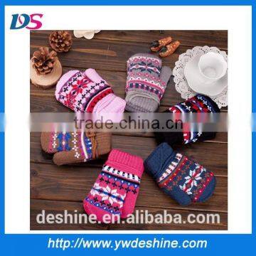 wholesale jacquard snowflake thicken full fingers kids gloves ST190