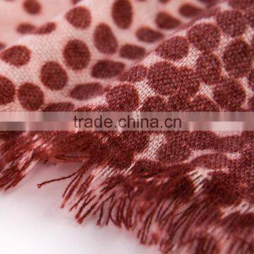 Wholesale Guangzhou Polyester Advertising Print Ladies Fashion Scarf photo-3