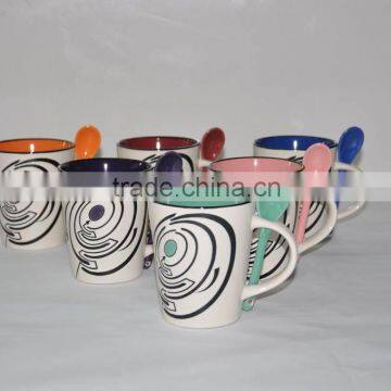 13oz assorted color glazed mug with spoon