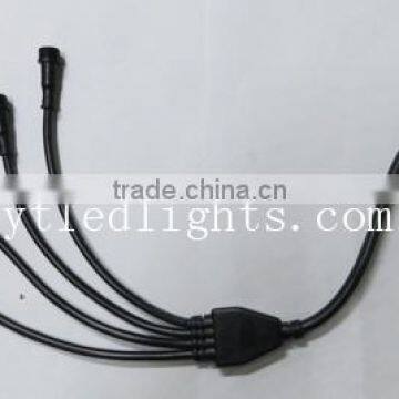 1 input 4 output cable splitter