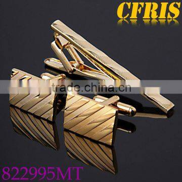 2013 New gold plating cufflink and tie clip set