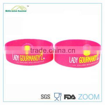 Colorful new design silicone wristband with logo printed