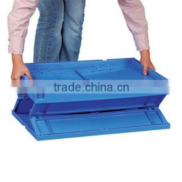 Stackable and Foldable Plastic Containers