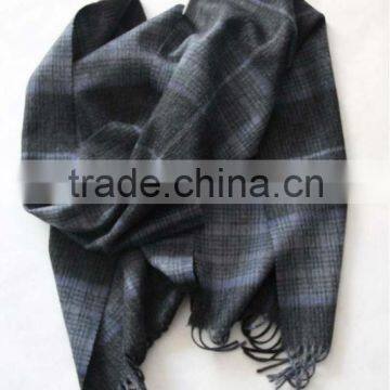 100%wool scarf