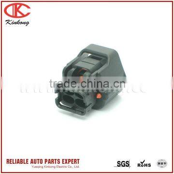 Yazaki 4 Pole Female Waterproof Automotive Electrical Connector photo-2