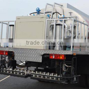 10 Cbm Dongfeng Kingrun Asphalt Spray Truck photo-4