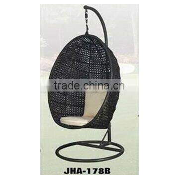 2017 Trade Assurance hot sale Outdoor pe rattan resin wicker swing egg chair lounge furniture