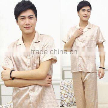 In the Summer of 2017 the New Men Sweater With Short Sleeves Two-piece Silk Pajamas Men Casual Leisurewear Male photo-4