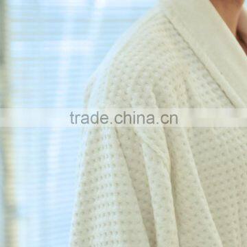 Custom Made Wholesale Kimono/Lapel Collar 100% Cotton Waffle Bathrobe for Hotel photo-4