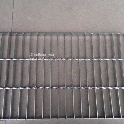 Trench cover plate: steel grating cover plate supplied by the manufacturer; galvanized steel grating for sewage treatment trench cover plate