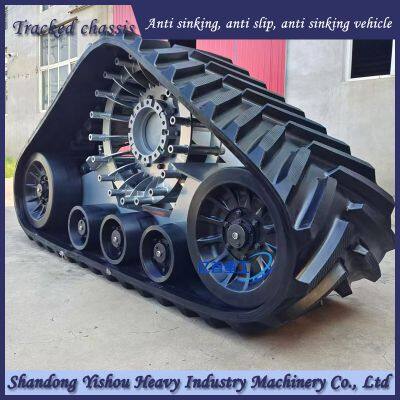 Say Goodbye to the Embarrassment of Getting Stuck in a Car! New Holland Harvester Modified With Rubber Half Track, Providing Unobstructed Access to Global Farmland