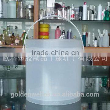 plastic container with lid for large plastic food storage