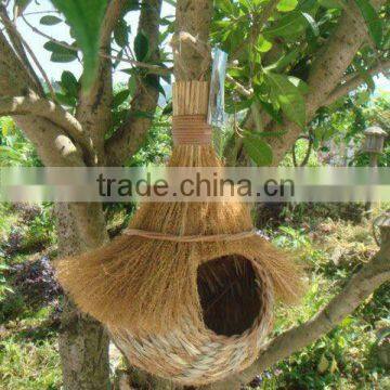 wild straw bird nest