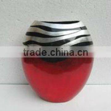 Lacquer vase