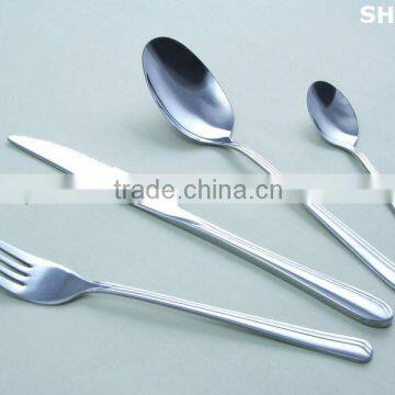 Stainless steel travel cutlery set