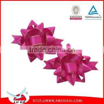 Gift packing use Star ribbon bows