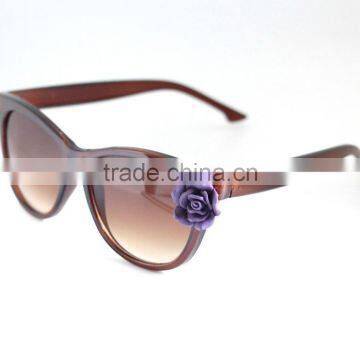 2015 Made in China Wholesale Plastic Flower Fashion Sunglasses photo-3
