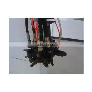 Making PU Shoe Sole Injection Molding Machine photo-4