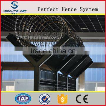 galvanized welded razor barbed wire mesh fence for boundary wall