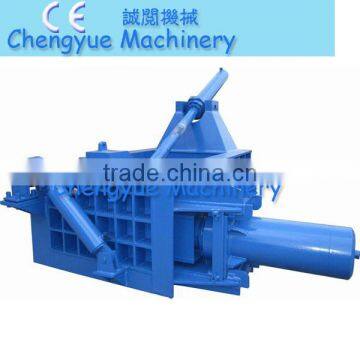 Metal baling machine