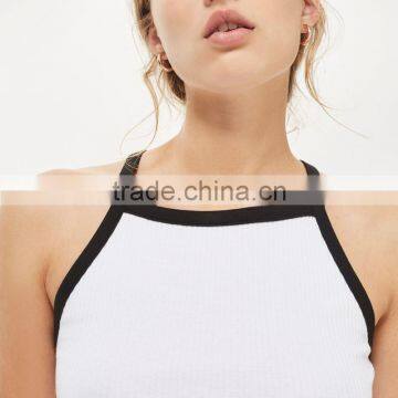 Black and White Contrast Color Basic Style Women's Crop Top photo-5