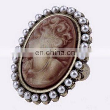 Fashion New Vintage Palace Wind Lady Portrait Pearl Women's Alloy Finger Ring