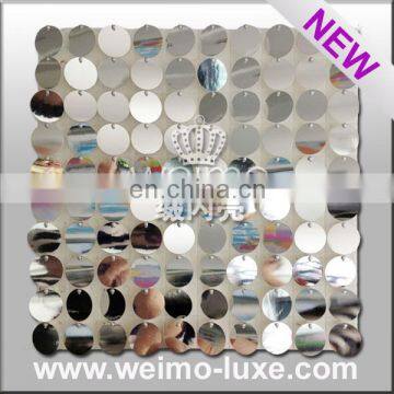 Flamboyant sequin panel for shopping mall decoration