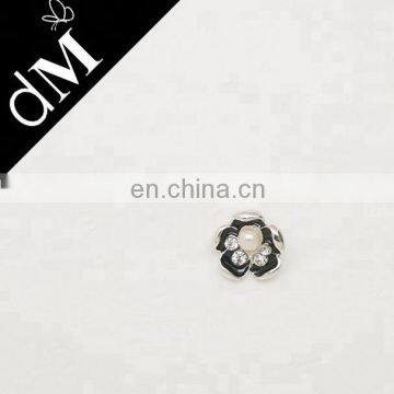 HOT sell bulk rhinestone pearl button for girls dresses BT0138