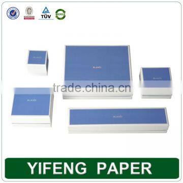 a new design bottom shape paper jewellry box with foam blister
