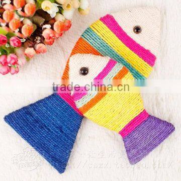 Fish Sisal Scraching Hanging Cat Toy