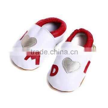 2016 wholesale heart infant soft leather baby shoes toddler shoe with fashion design