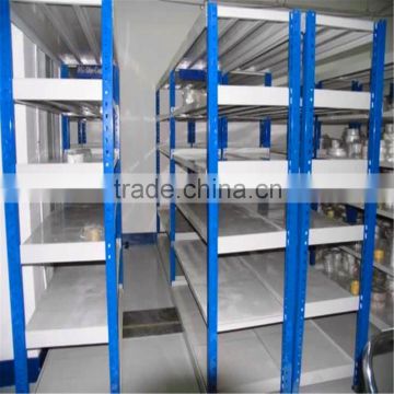 Medium duty supermarket racking system