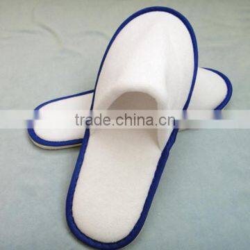 2015 new style hotel slipper with anti-slip sole for bathroom