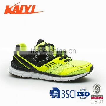 China Shoe Factory Latest Design Sports Shoes Wholesale Sports Football Running Shoes For Men