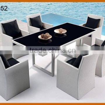 2016 Slap-Up Dining Set Modern Design Style