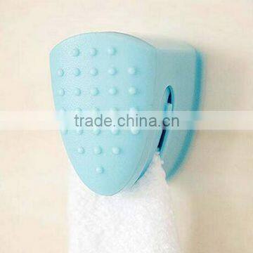 Cheap Wall-mount Plastic Kitchen Towel Holder Clip Towel Rack Wholesale photo-3