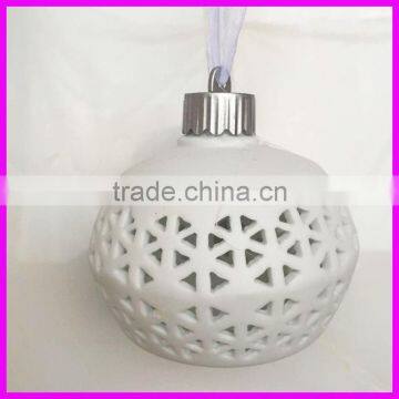 White Porcelain Hanging LED Ball With Hollow Design for Christmas Decoration photo-2